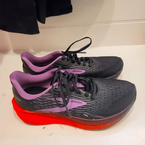 Brooks Hyperion Max, worn once! - Picture 1 of 5